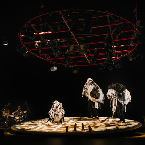 Antigone sous le soleil de midi